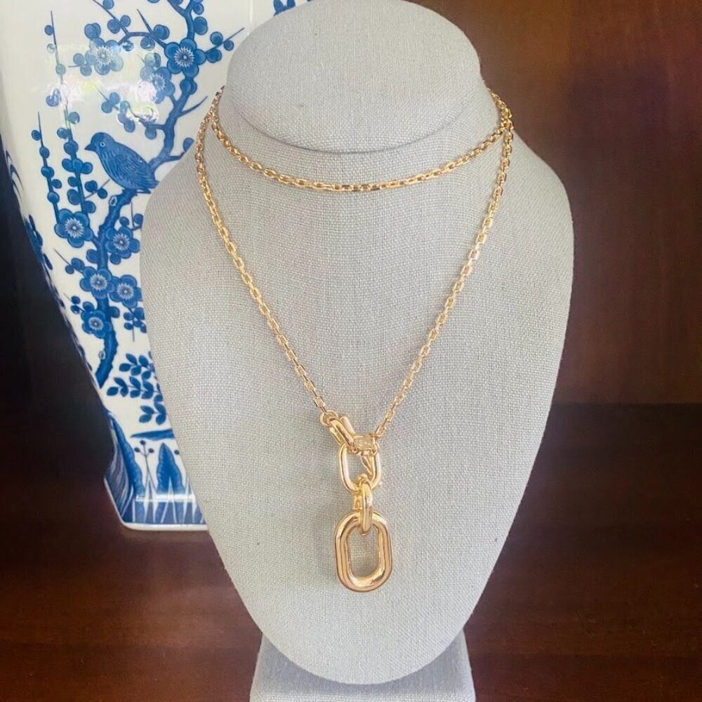 Ann Taylor LOFT Gold Tone Front Toggle Necklace - Picture 4 of 8
